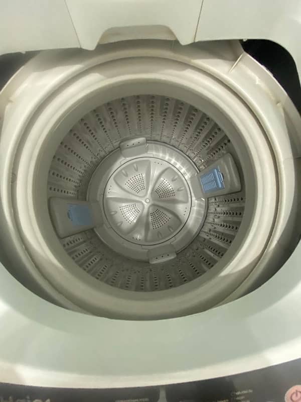 used Haier top load washing machine washing 8:5 kg 3