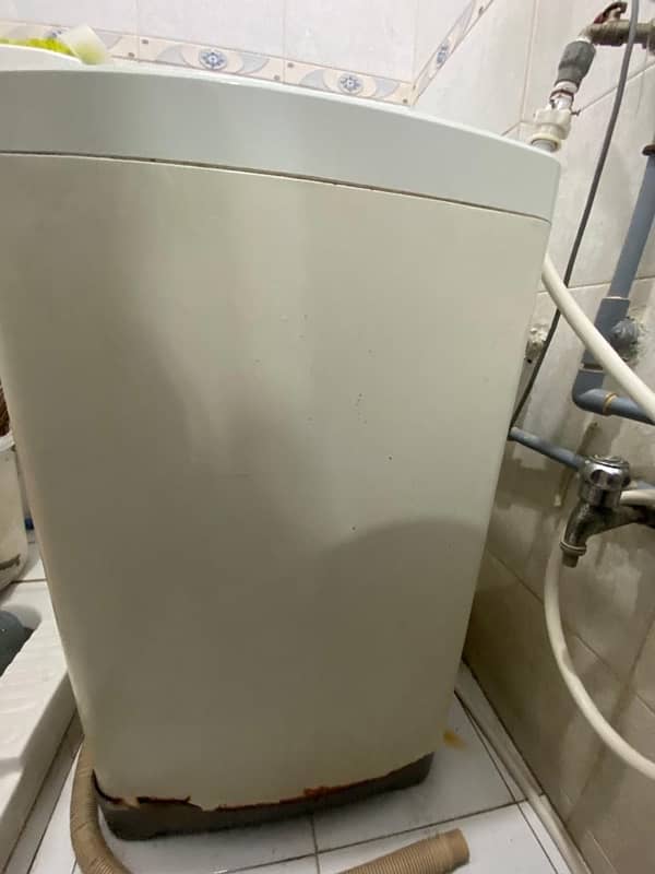 used Haier top load washing machine washing 8:5 kg 12