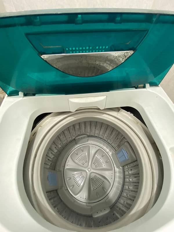 used Haier top load washing machine washing 8:5 kg 14