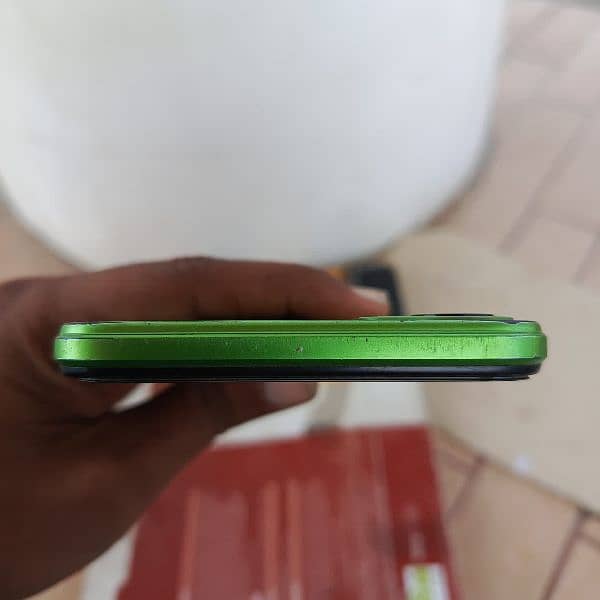 Infinix hot 12 4