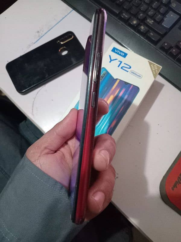 Vivo y12 1