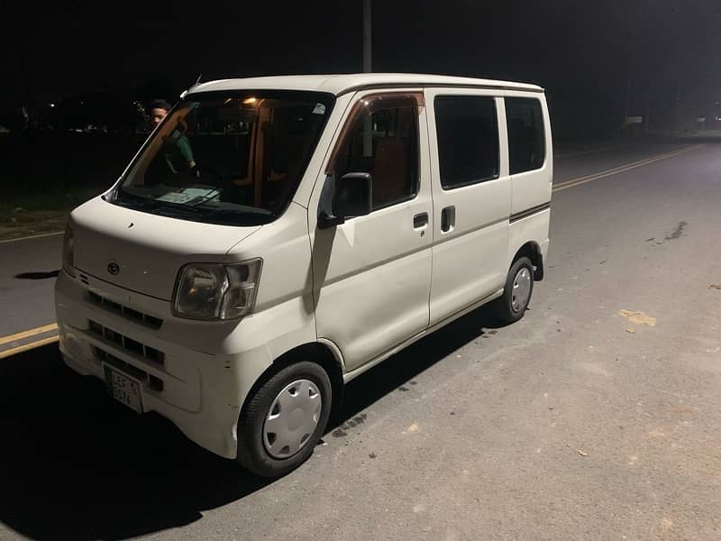 Daihatsu Hijet 2011 3