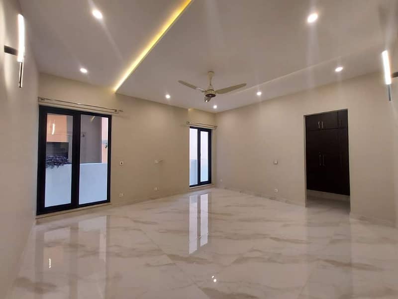 1 Kanal Lower Ground Corner For Rent 3 Bed Dami Pic Dha Phase 2 Islamabad 6