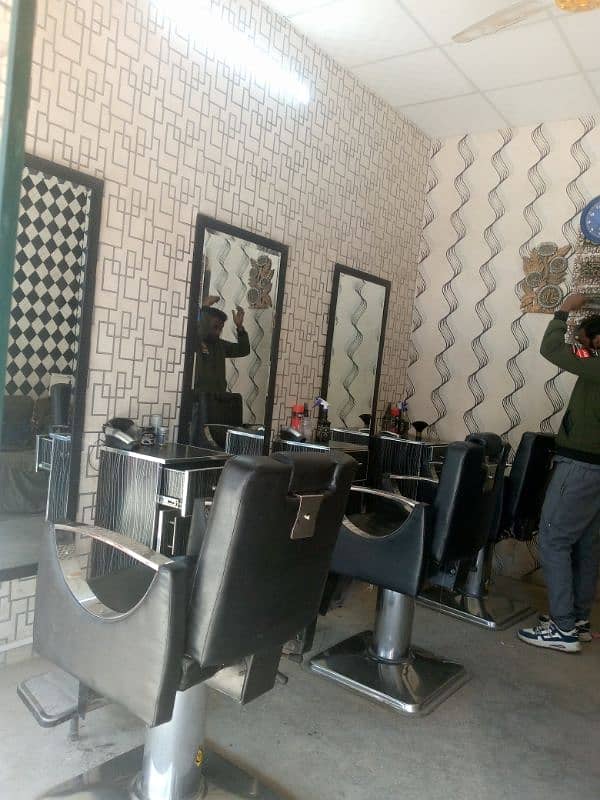 (running business ) hair saloon for sale 0