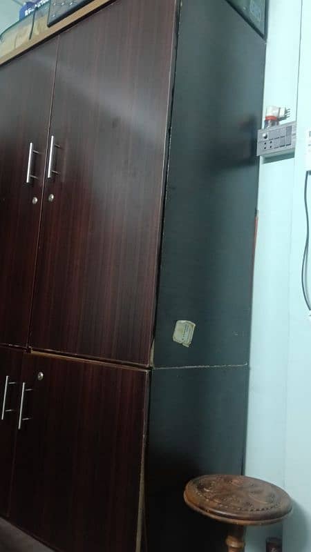 Double door Wooden wardrobe available for sale 2