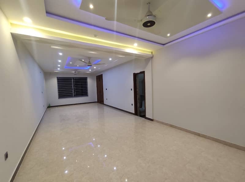 ofc for rent D12 markaz 0