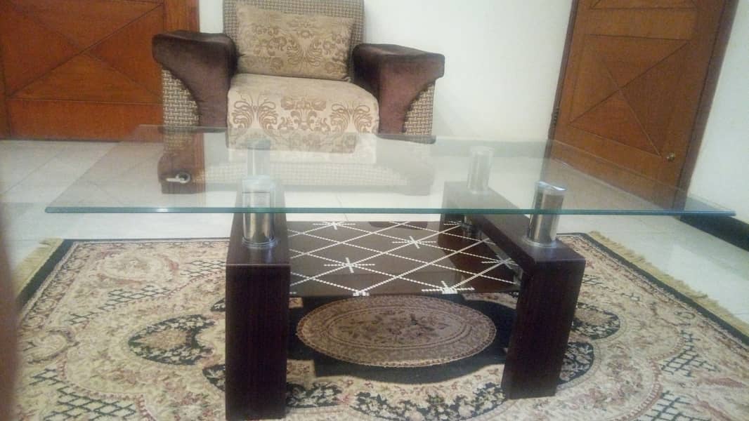 Medium size centre table 0