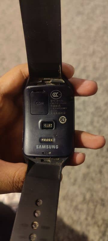 Samsung Galaxy gear SM-R750 4