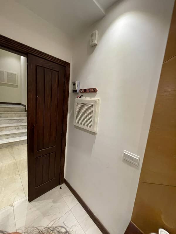 1 Bed Fully Furnished luxurious Apartment For Sale In Bahria Town Lahore On Investor Rate 21