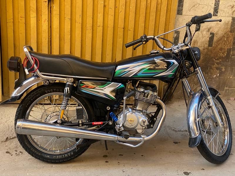 Honda CG125 2001 WhatsApp 03/111/46/50/40 2