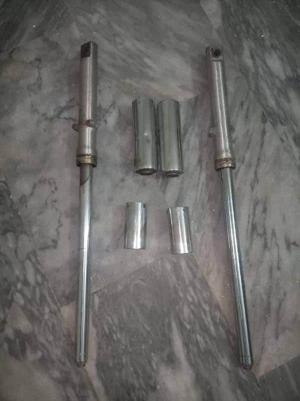 Honda 125 Front Shocks back cover side Tapee silver silencer. 2