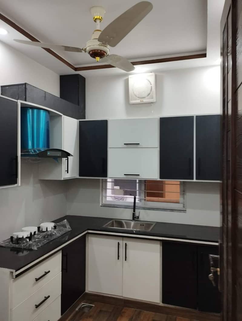 10 Marla Upper Portion Available For Rent In A Block Central Park Housing Scheme 8