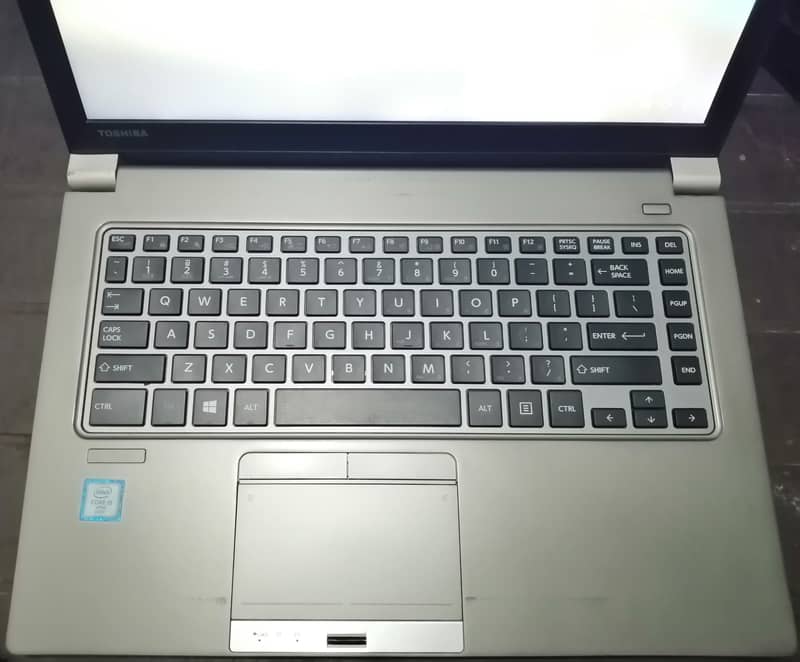 Toshiba Tecra Z40C 2