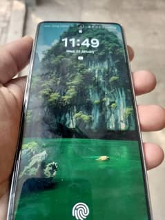 condition 10/10 like brand new mobile with cable and box