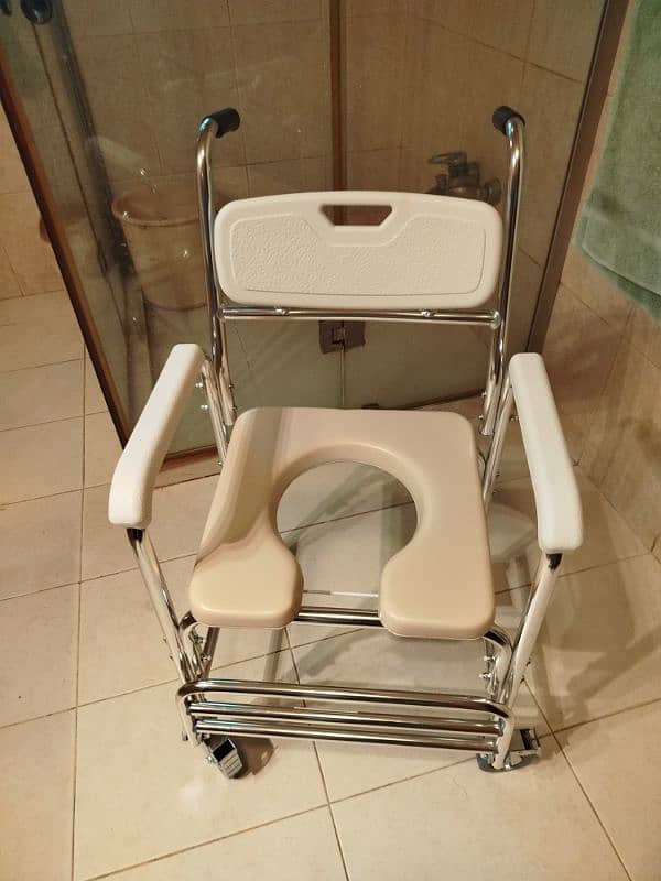 Brand New Commode Chair 4