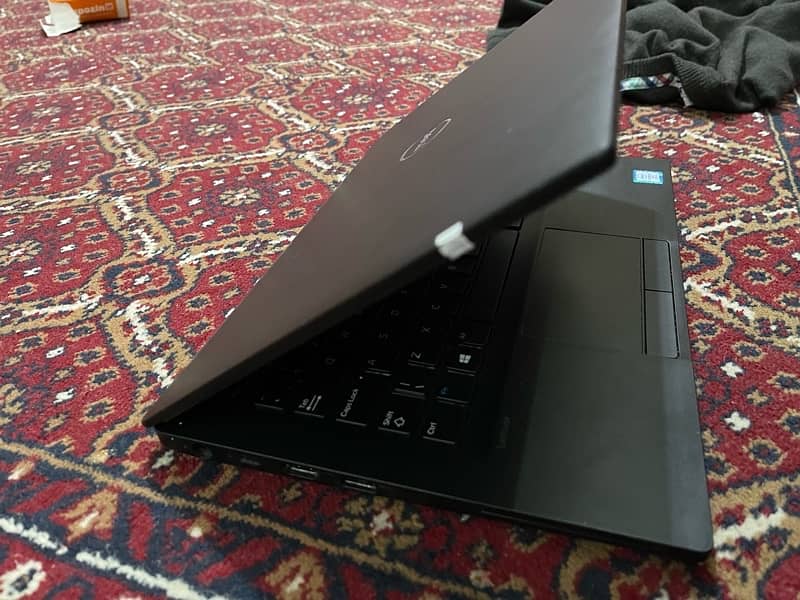 DELL Latitude 7280 corei5 7Gen/256gb 4