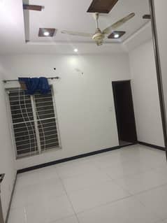 Prime Location Upper Portion Of 7 Marla Is Available For Rent