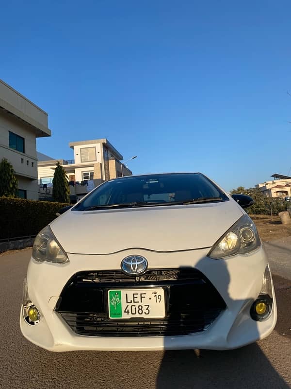 Toyota Aqua 2015 for sell in very good price 5