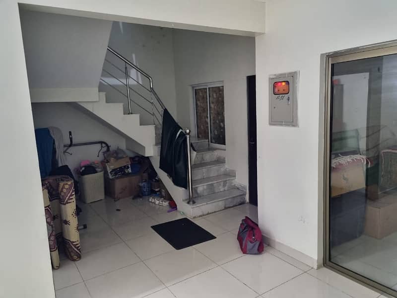 Prime Location 120 Square Yards House For sale In Federal B Area - Block 8 3