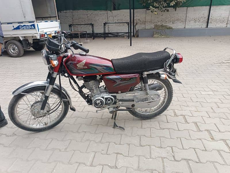 honda 125 Islmbad rigesterd 4