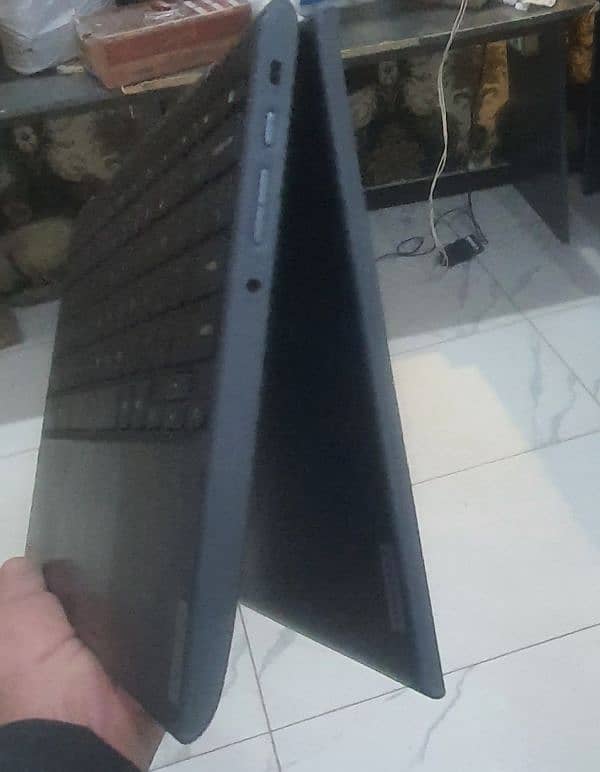 Lenovo 300E 3