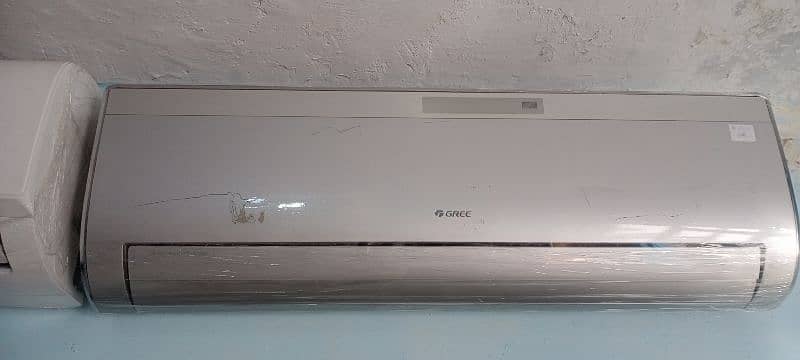 D. C inverter 1.5 Ton 2. Ton available for sale on best Like New 0