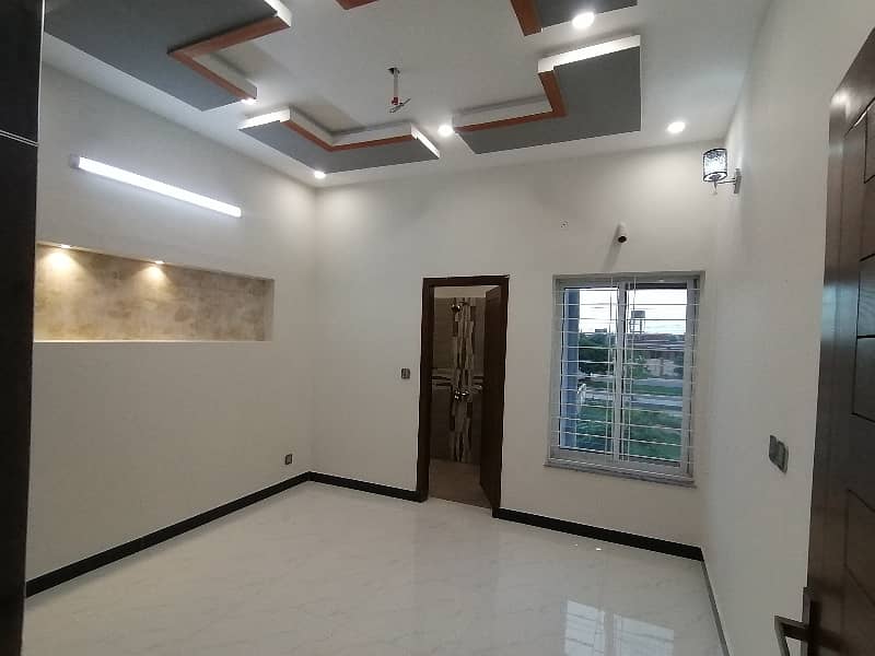 Get This Amazing Prime Location 5 Marla House Available In Jubilee Town - Block F 29