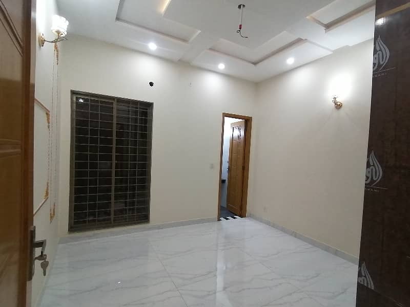 Prime Location 5 Marla House In Beautiful Location Of Jubilee Town - Block F In Lahore 17