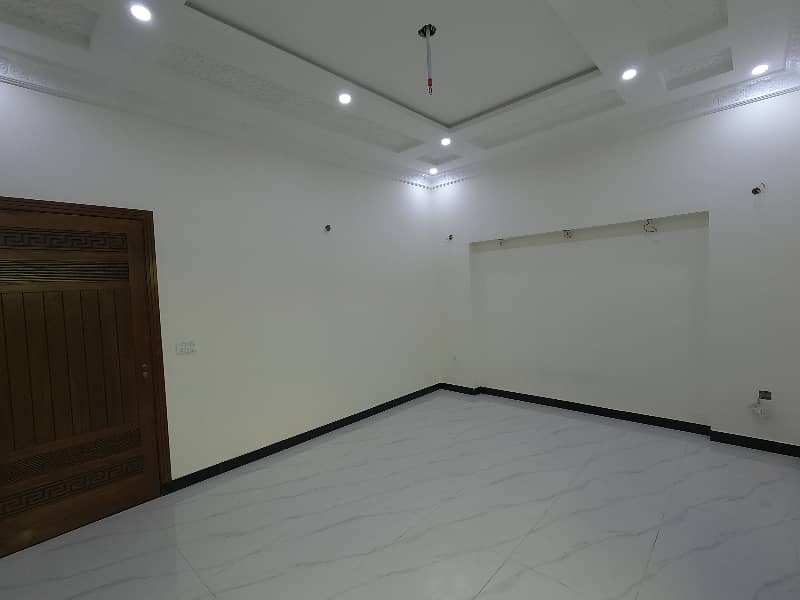 7 Marla House In Only Rs. 27000000 24