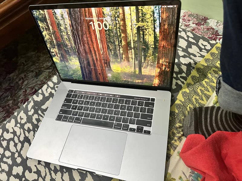 MacBook Pro 2019 Core i9 32GB RAM  | call at 0334 2872767 0