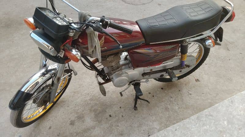 Honda 125 19 modal arjent sall 5