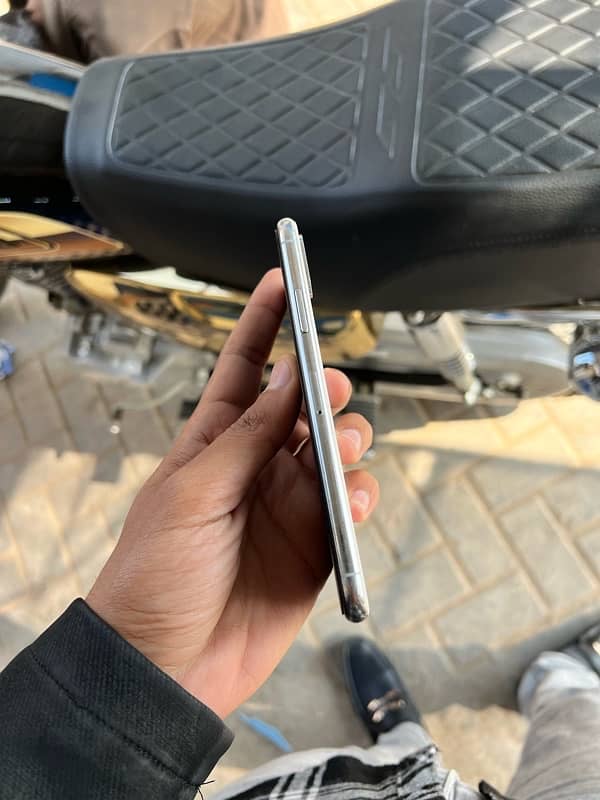 iphone Xs 64gb pta aprvd 2