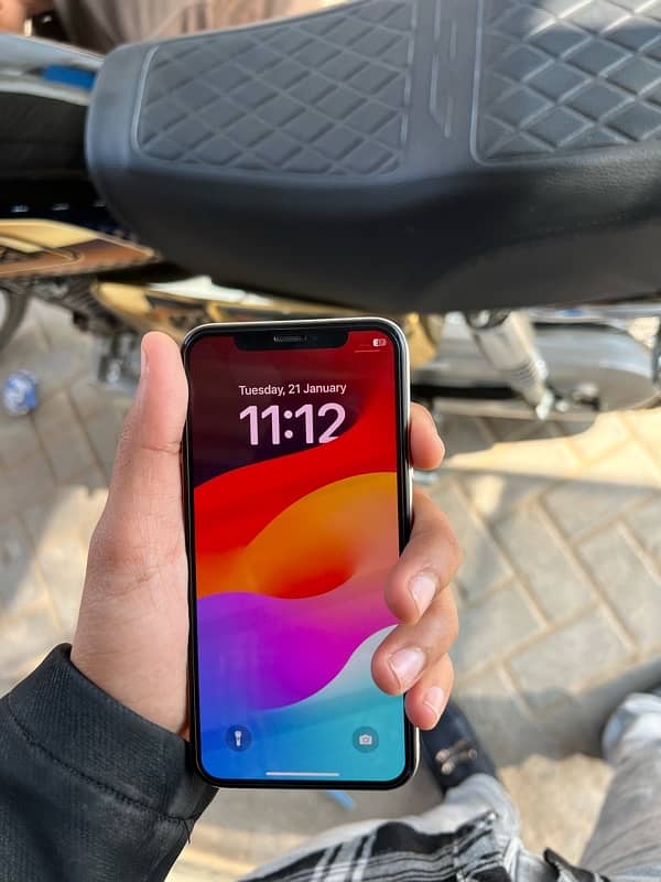 iphone Xs 64gb pta aprvd 5