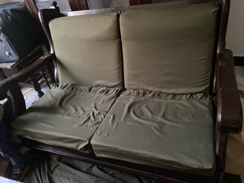 3 set sofa plus gaddi 2