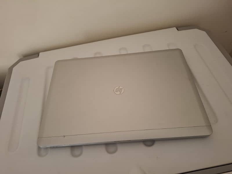 HP elitebook 5