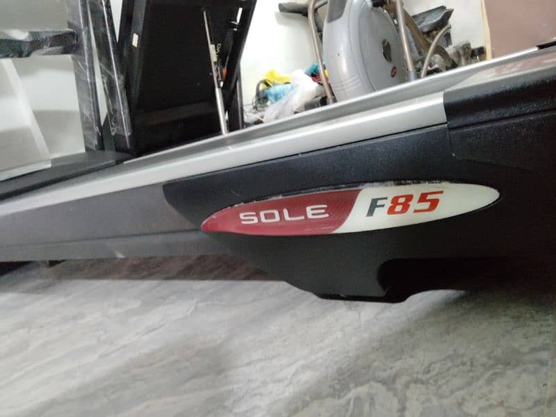 SOLE F85 COMMERCIAL GRADE TREADMILL HEAVY DUTY CONTINUES MOTOR. 11