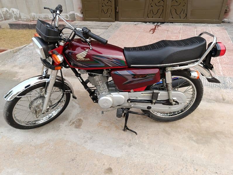 Honda CG-125 2023 first owner 0