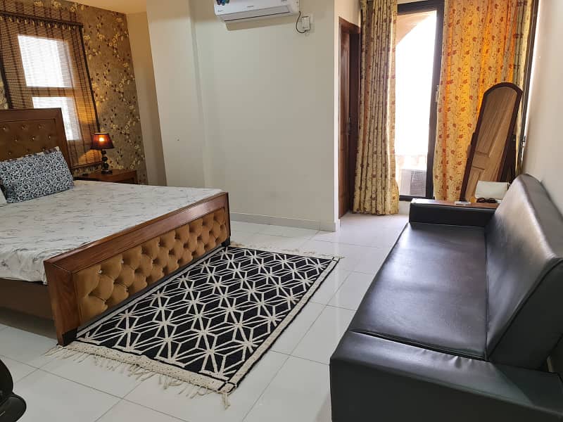 Par day short time furnished apartment available 8