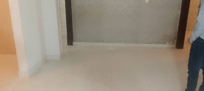 Apartment for rent 3 bed dd badar commercial defense phase 5 Karachi 1