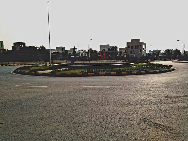 Prime Location Residential Plot For sale In Bahria Nasheman - Sunflower Lahore 7