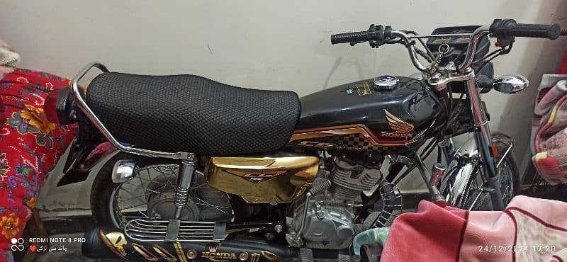 honda CG125 gold 7