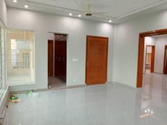 17 Marla Uper Portion Available for rent in bahria town phase # 8