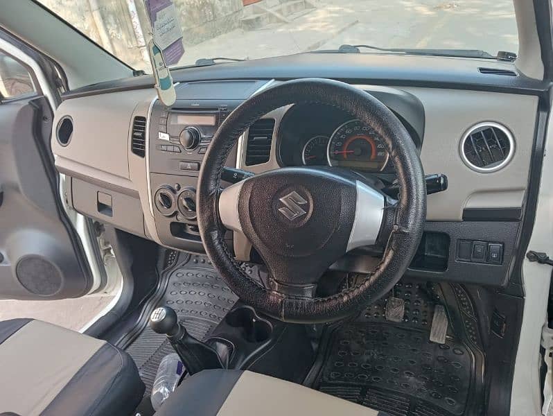 Suzuki Wagon R 2018 4