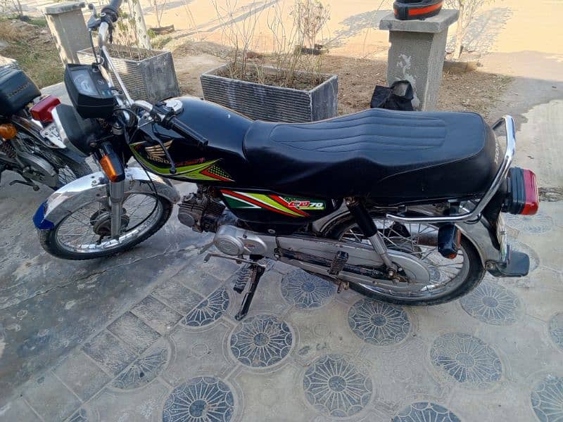 Honda CD70 urgent for sale 2