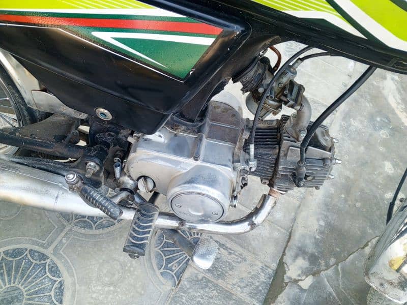 Honda CD70 urgent for sale 7