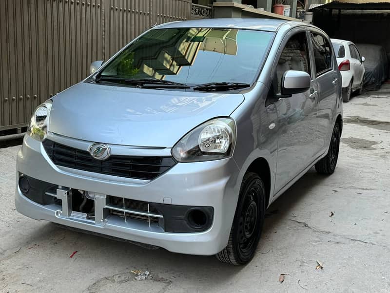 Daihatsu Mira 2013 1