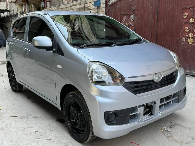 Daihatsu Mira 2013 2