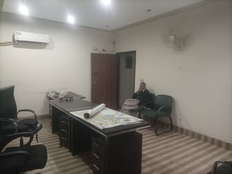 4 Marla 1st Floor Office Available For Rent 16