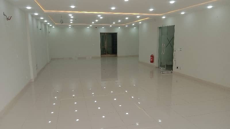 DEFENCE Services Estate Offer 8 Marla 1st Floor With Elevator 4