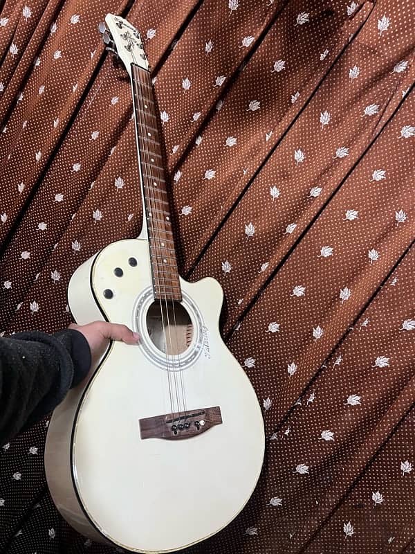 guitar in best condition 0